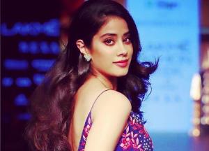 Janhvi Kapoor Flaunts Her Belly Dance Moves