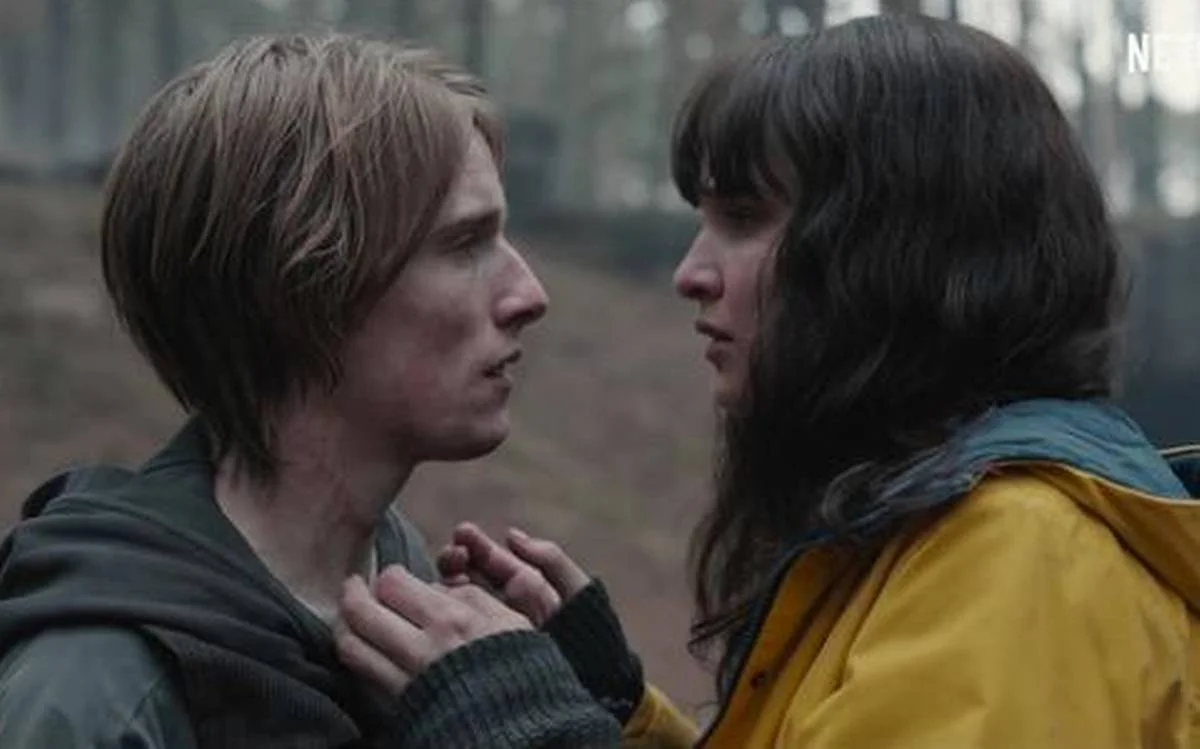 Louis Armstrong 'What A Wonderful World' Song Lyrics - DARK S3 Last scene song