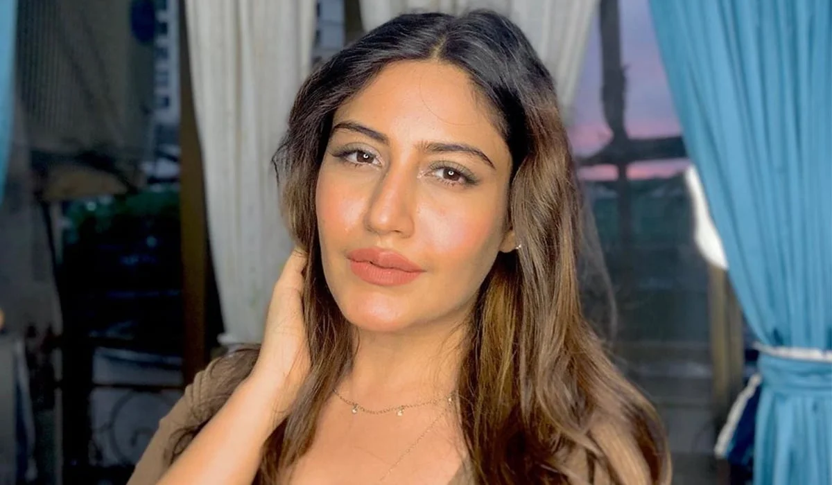 Surbhi Chandna’s ‘Good Hair Day’ look in Lockdown