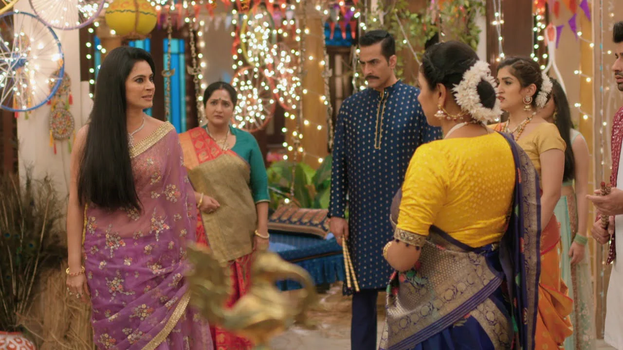 Amidst the high-voltage drama, Vanraj stands up for Anupamaa