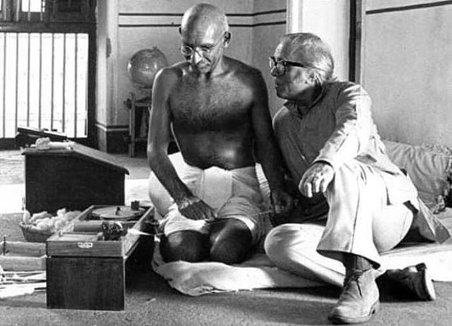 Watch | How Pakistan Remembers Gandhi