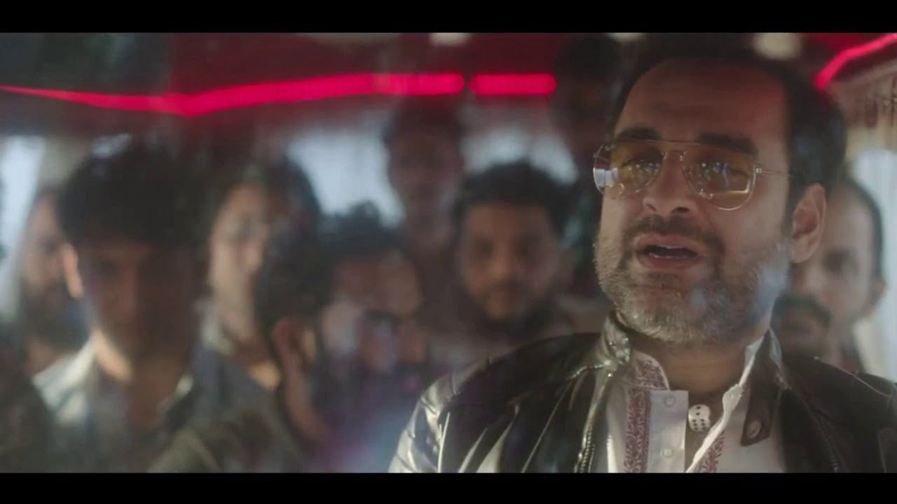 Albela - O Beta Ji Kismat Ki Hawa Song Lyrics Starring Pankaj Tripathi ...