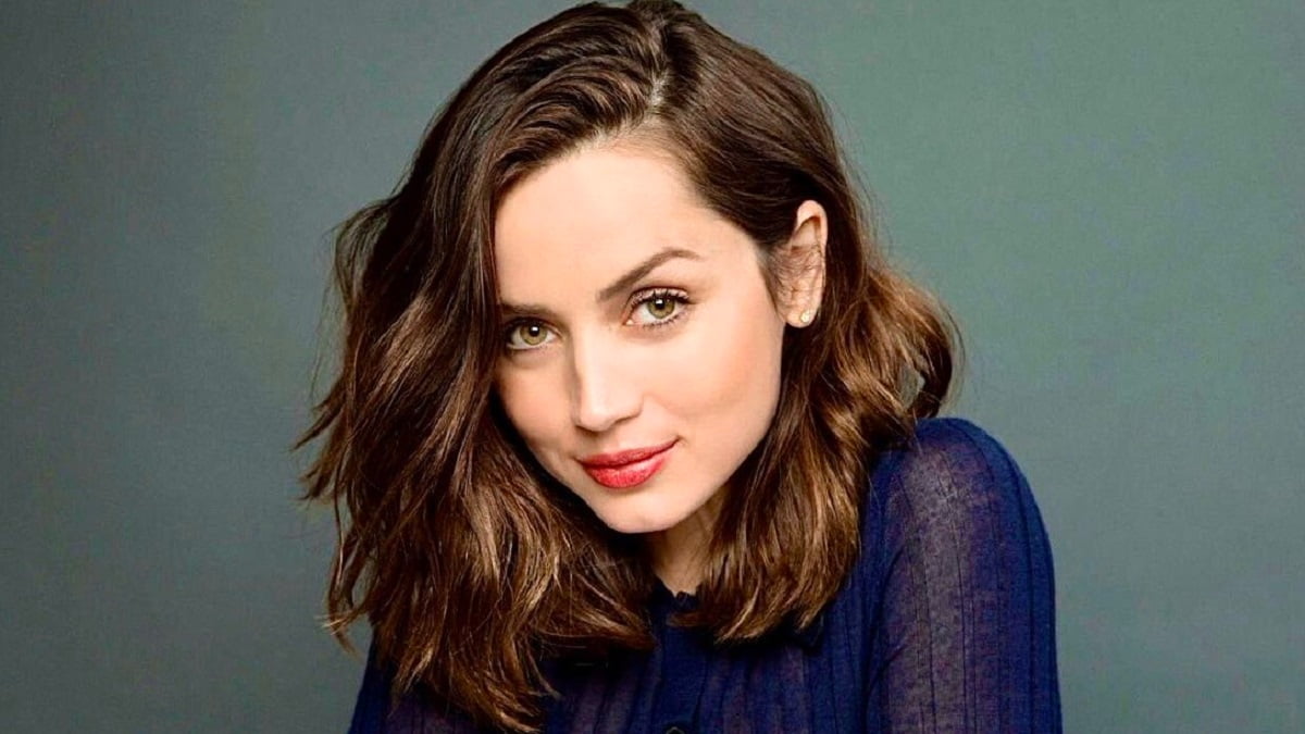 Ana De Armas Blames Social Media For Lack Of The “Concept Of A