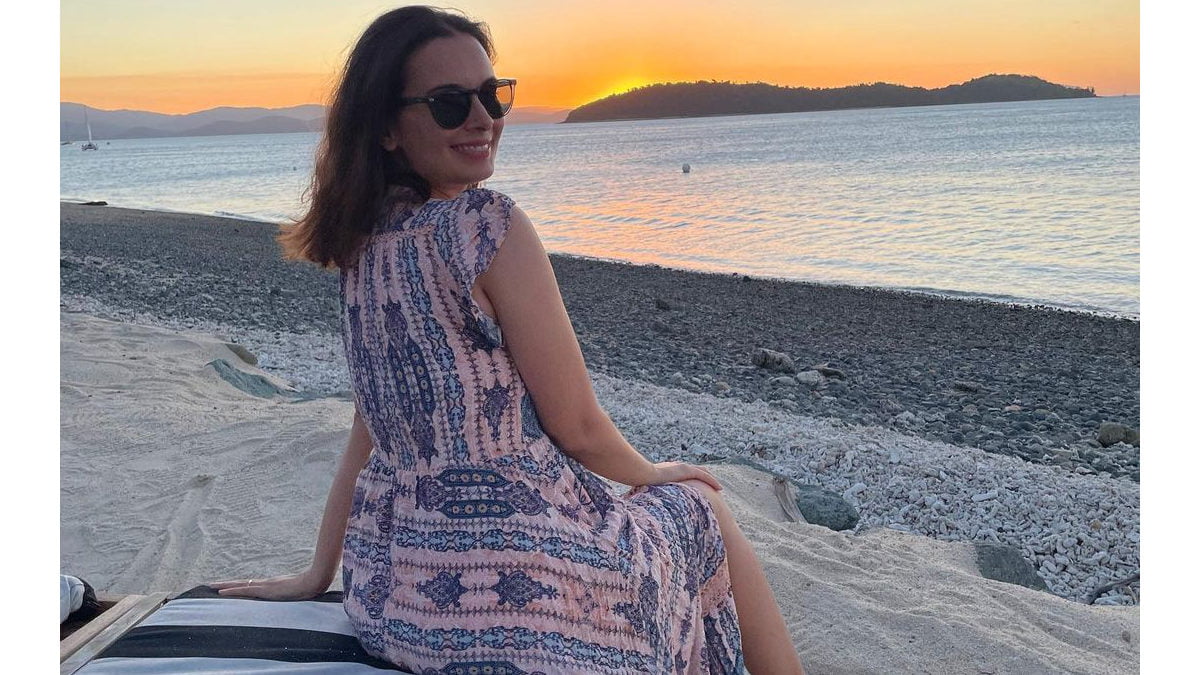 Evelyn Sharma's Adorable Honeymoon Pictures