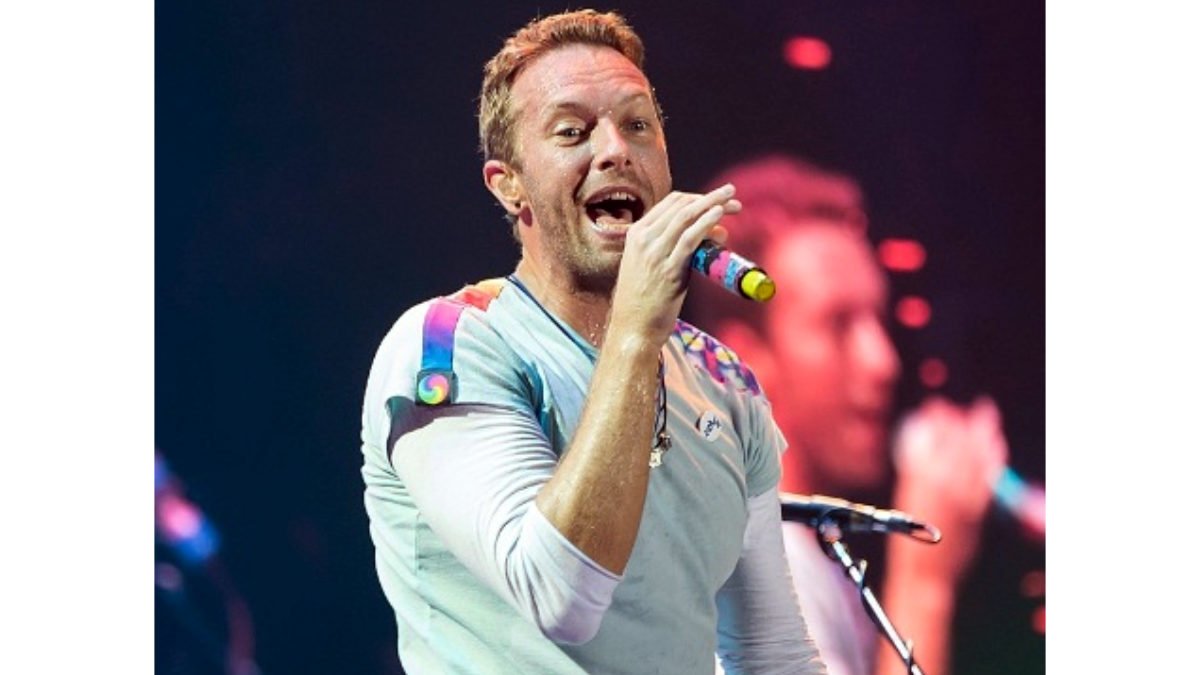 Chris Martin Having A Hard Time Over His 