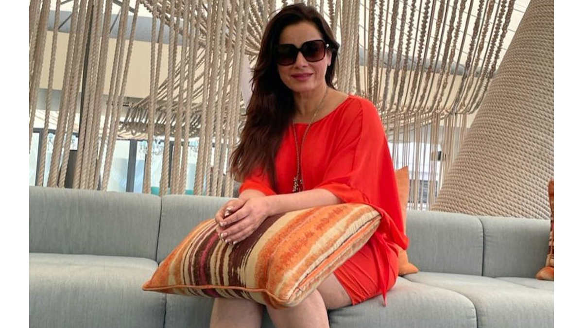 Neelam Kothari Gets Emotional As She Recalls Her Late Father