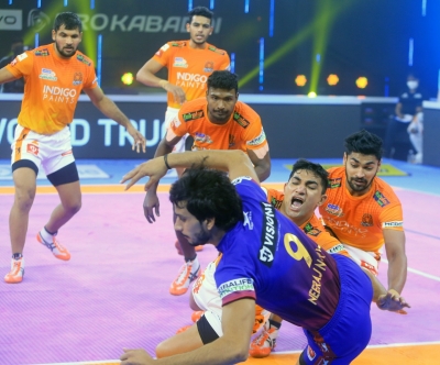 Pkl 8 Defence Helps Puneri Paltan Decimate Dabang Delhi