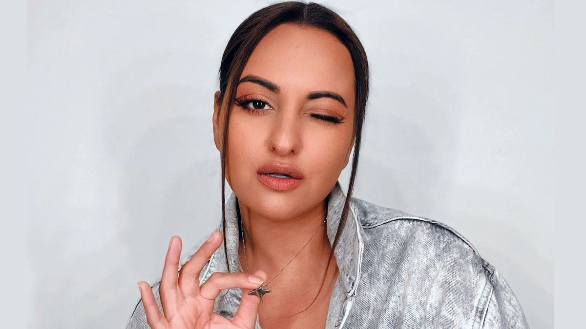 Sonakshi Sinhas Witty Reply About Marriage Is Hilarious