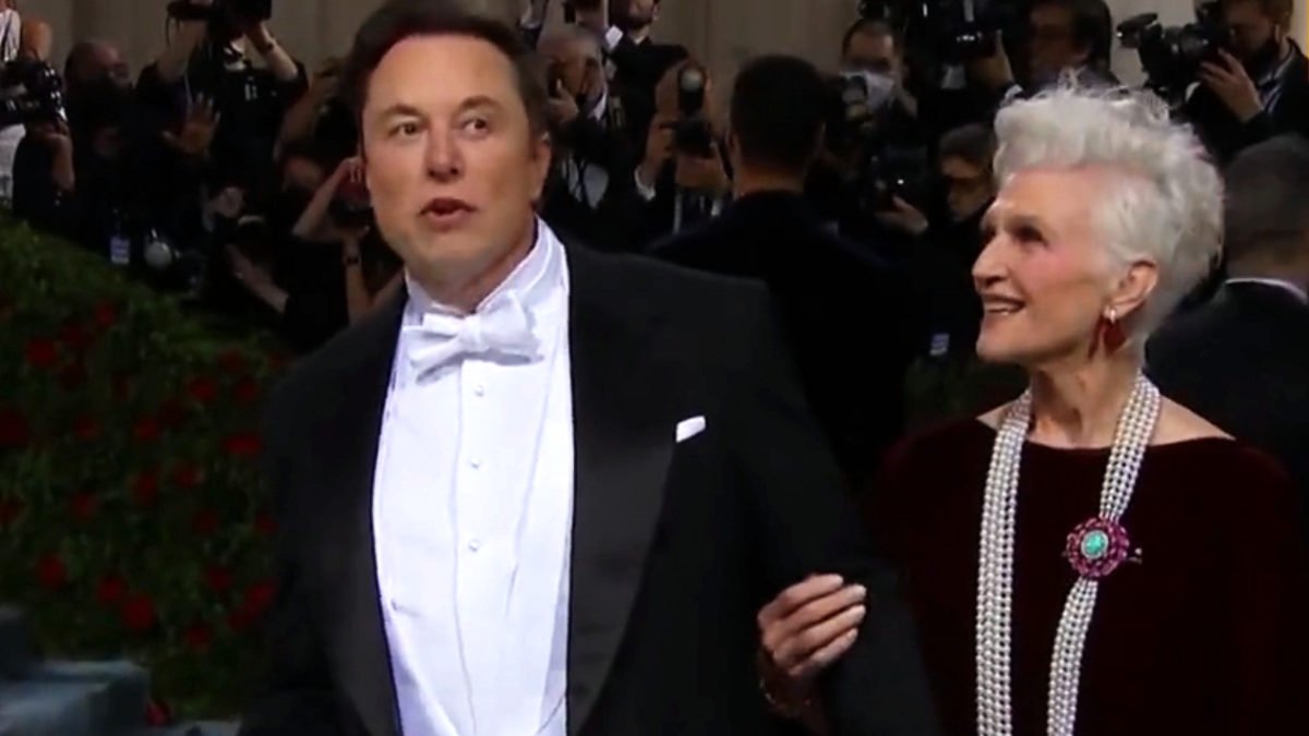 Elon Musk Takes Mom Maye To Met Gala Days After Twitter Deal