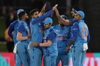 3rd T20I: India Win Series 1-0 Against New Zealand After Rain Forces ...