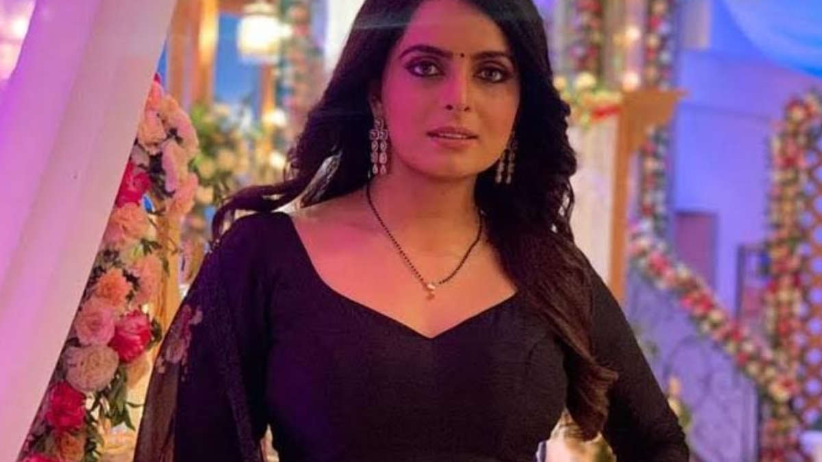 | निपुण फ्लेचर रूही चतुर्वेदी कहती हैं, 'टीवी हमेशा मेरा पहला प्यार रहेगा लेकिन मैं ओटीटी को एक्सप्लोर करना चाहती हूं।'