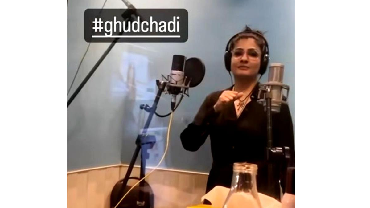 Raveena Tandon Dubs For Ghudchadi Shares A Sneak Peek