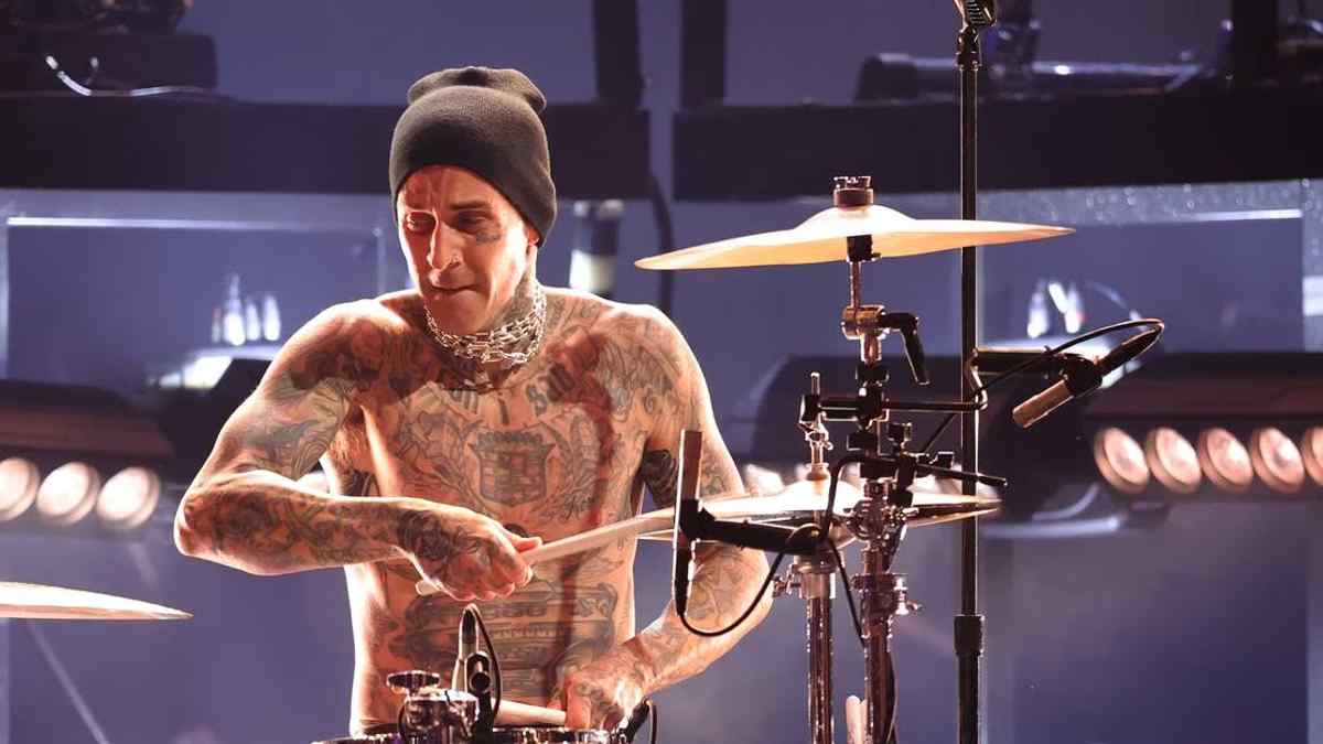 Travis Barker Surprises 9yearold Blind Drummer At Lemonade Stand