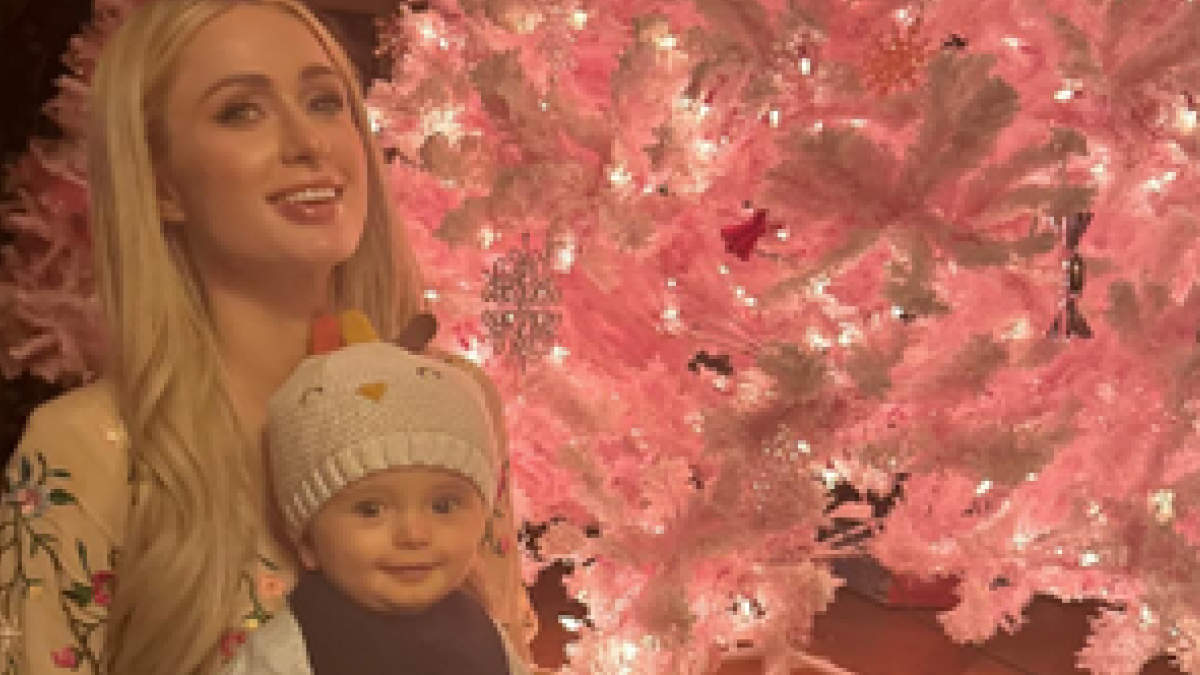 Paris Hilton Celebrates 'pink Christmas' After Announcing Second Child