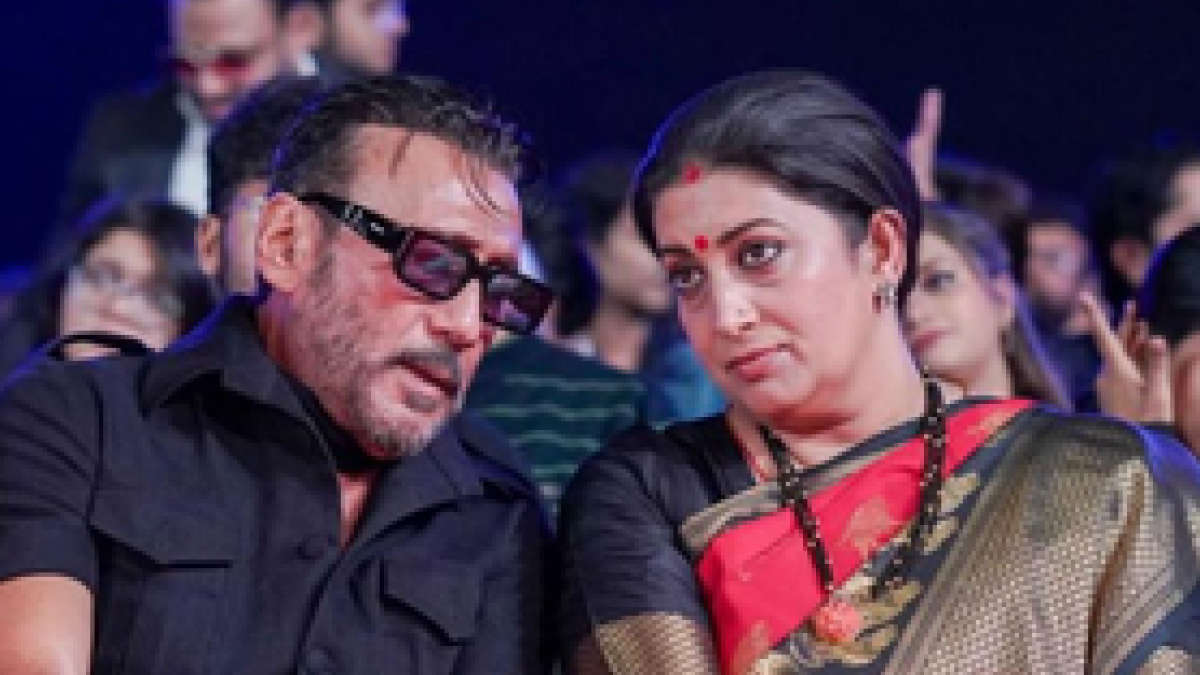 Smriti Irani Gets A Diet Chart From Jackie Shroff