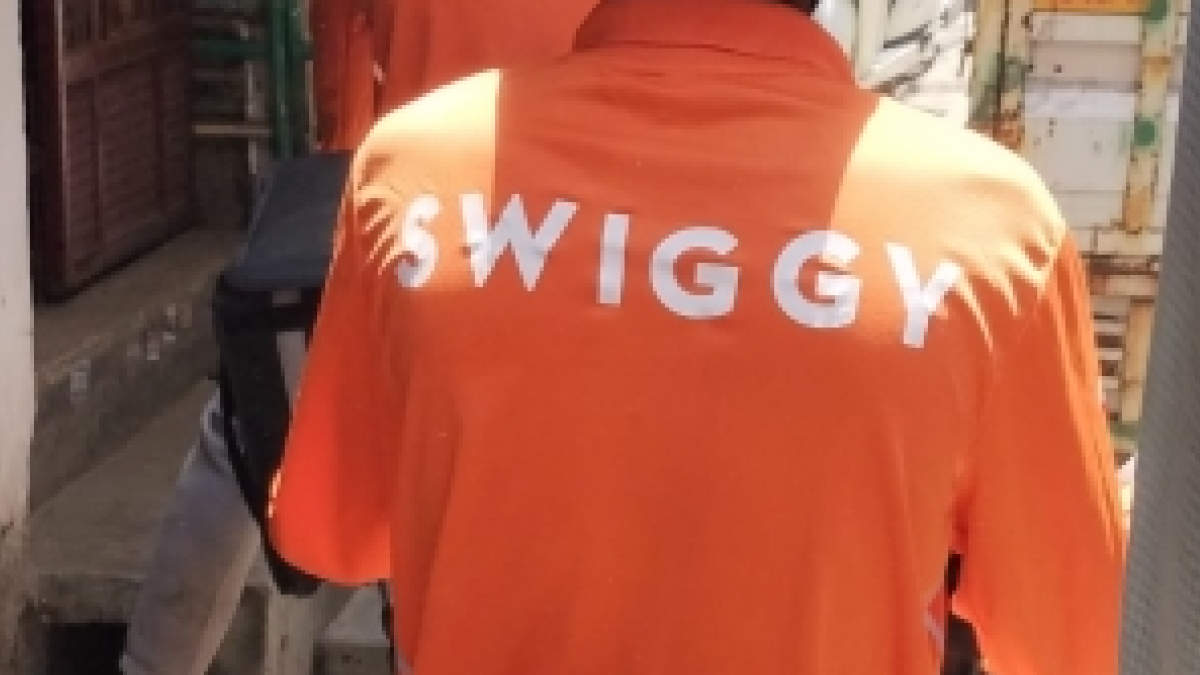 IPO-bound Swiggy Likely To Raise Platform Fee From Rs 5 To Rs 10 ...