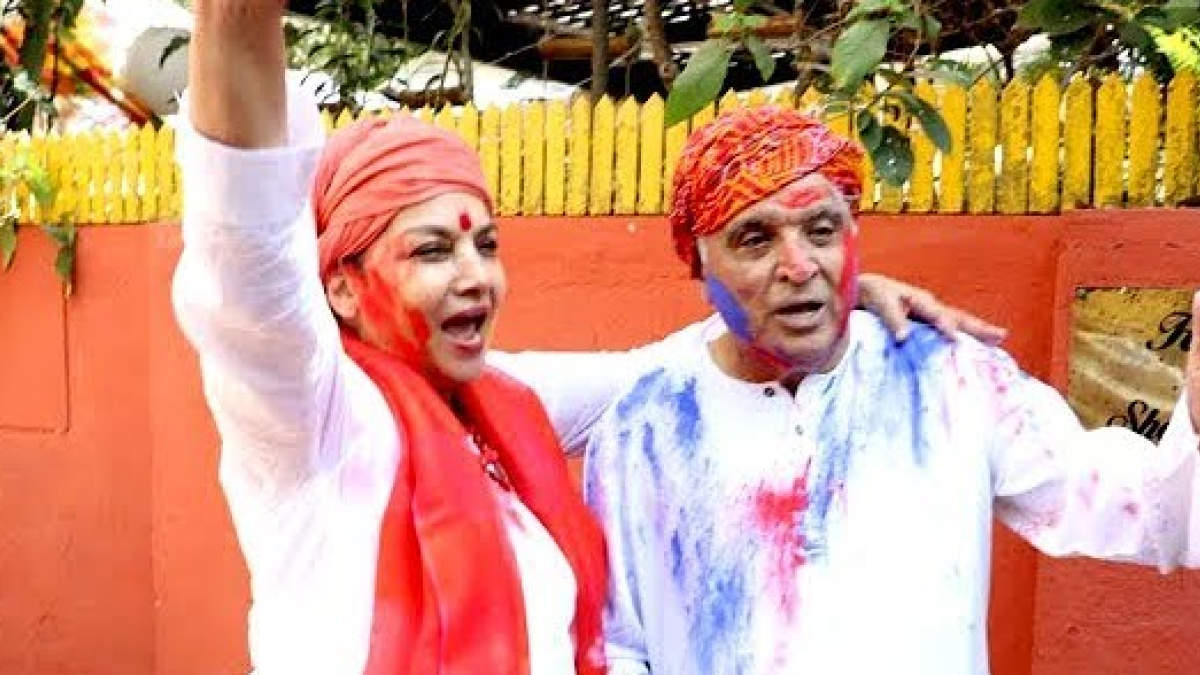 Farhan Akhtar-Shibani Dandekar, Dia Mirza, Jyothika Among Early Guests At Javed Akhtar-Shabana Azmi Holi Party