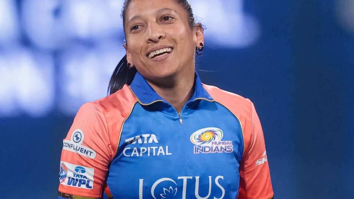 WPL 2024 MI's Shabnim Ismail Bowls The Fastest Delivery In Women's