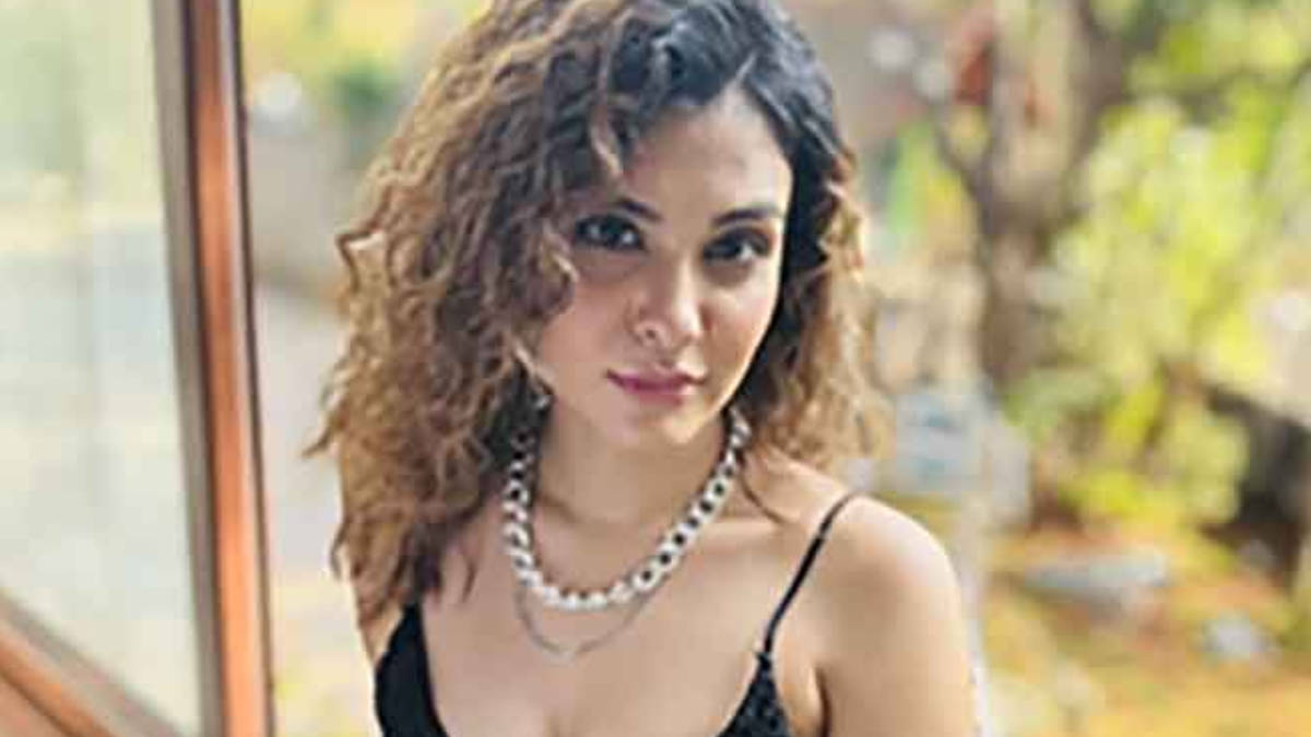 Nazia Opens Up On Why It Took Her Hours To Get Ready For Her Role In Nazia Opens Up On Why It Took Her Hours To Get Ready For Her Role In