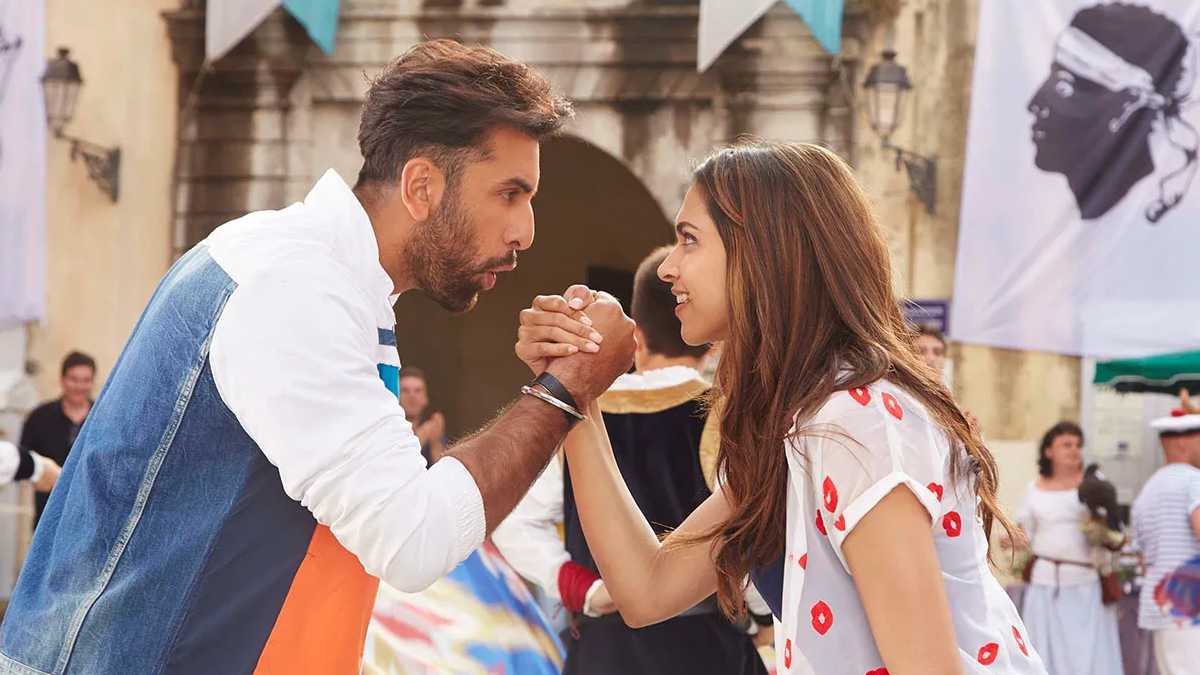 10 Iconic Dialogues From Tamasha Movie Starring Ranbir Kapoor