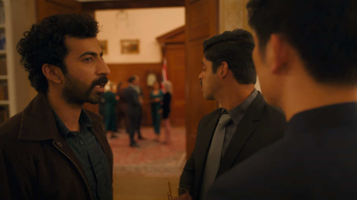 Ulajh Dialogues: Janhvi Kapoor, Gulshan Devaiah, Roshan Mathew'S Thriller Dialogues 1 surname ke alava iske paas hain kya