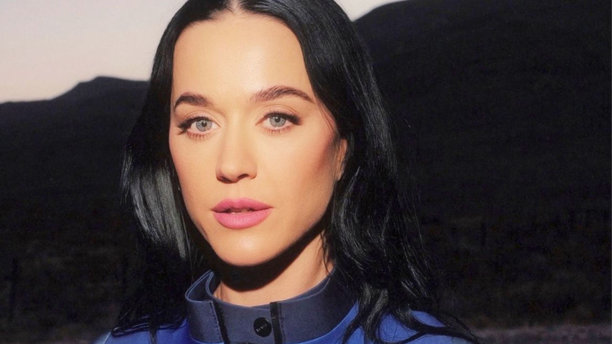 Katy Perry To Fly To Space Today With Blue Origin’s All-Women Crew 1 katy perry the mirror