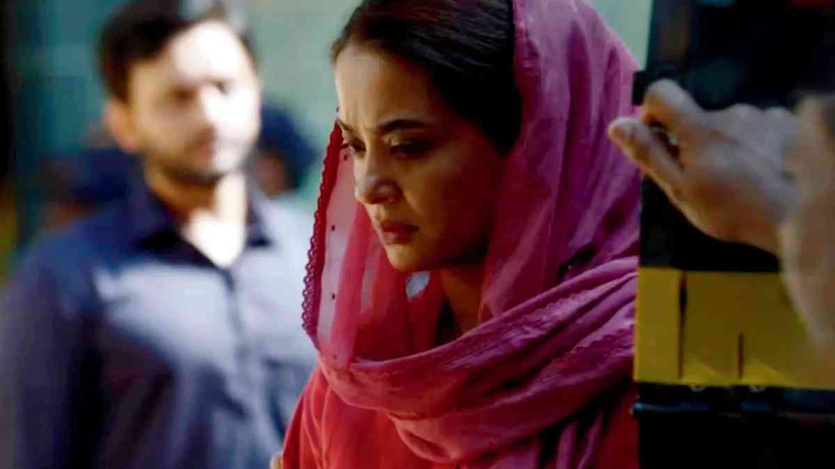 surveen chawlas anju
