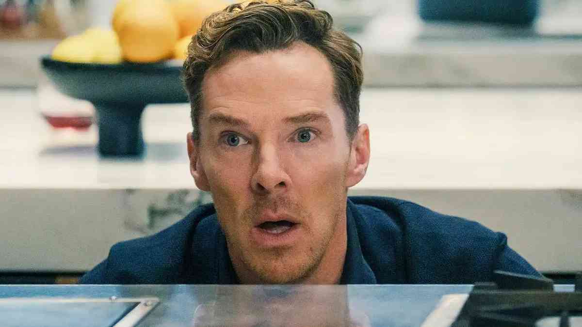 What Happens When Olivia Colman And Benedict Cumberbatch Clash? The Roses' Jaw-Dropping Fight Scene Breakdown! 3 benedict cumberbatch 1