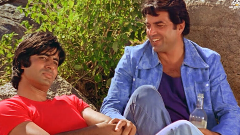 Amitabh Bachchan  DRIVES  TO  DHARMENDRA’S  JUHU  RESIDENCE — A  Sholay‑Reunion  You’ll  Love!