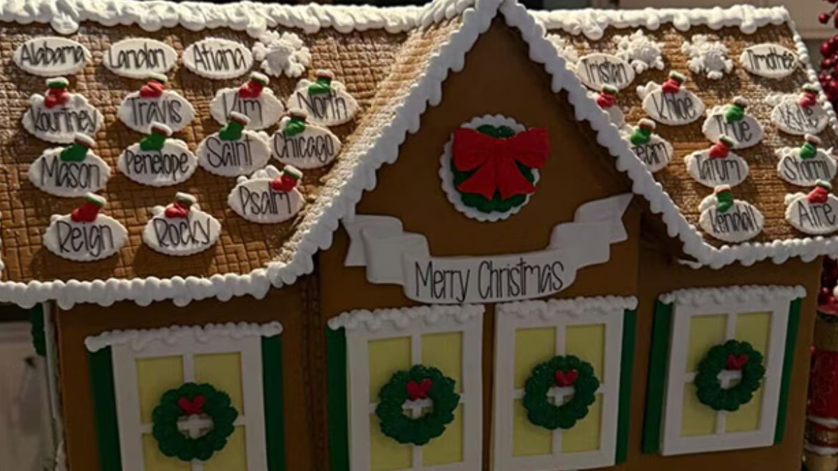 kardashian jenner gingerbread house pic courtesy x
