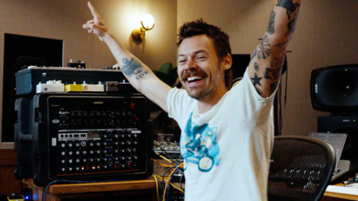 Harry Styles Is Back! New Single ‘Aperture’ Launches A Mysterious New Era