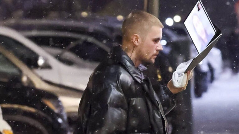 Justin Bieber Seen FaceTiming Hailey Bieber on a Laptop in the Snow 