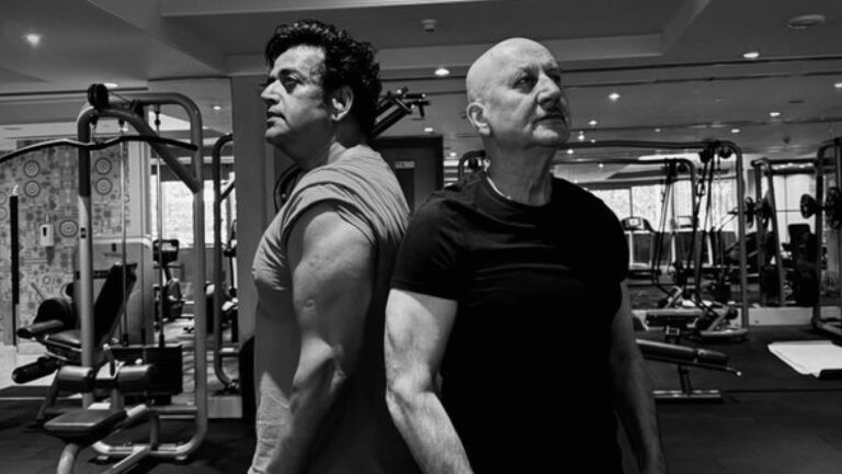 Anupam Kher Flaunts Ripped Muscles With Ravi Kishan — Fans Can’t Believe This Transformation!”