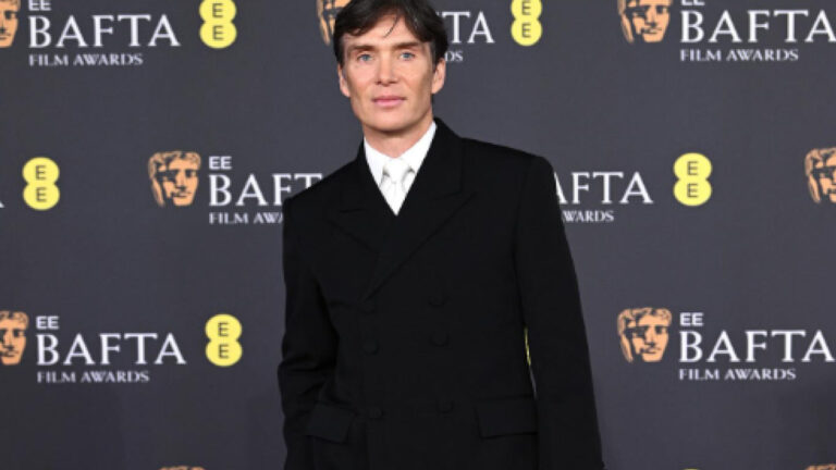 Cillian Murphy’s BAFTA Look Proves Simplicity Is the New Power
