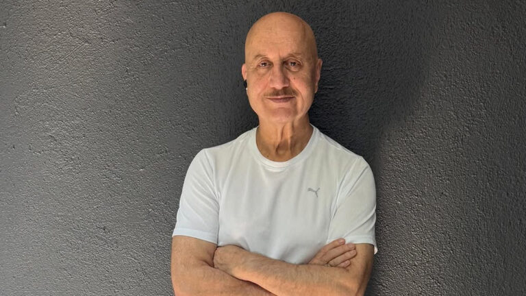 Anupam Kher Gets Emotional at Prithvi Theatre After 40 Years!