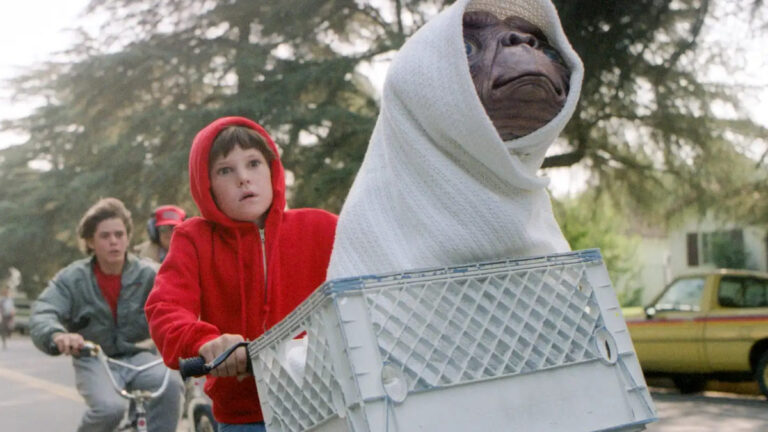 Henry Thomas Says He Wasn’t Ready for Fame After E.T. Success
