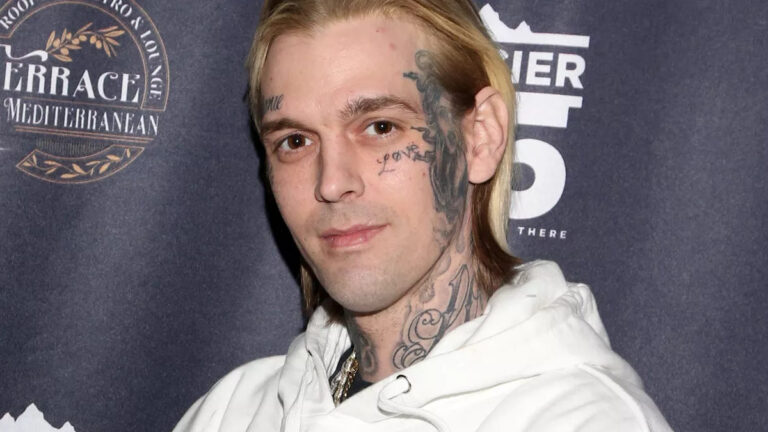 Aaron Carter’s Mom Starts Fundraiser to Get Him a Hollywood Walk of Fame Star