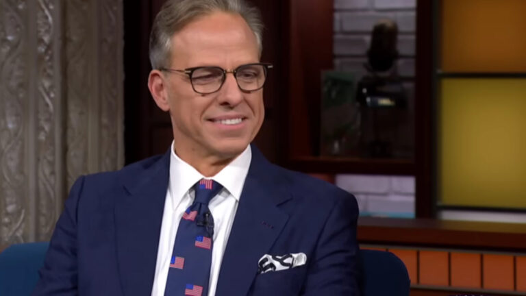 Jake Tapper surprises Stephen Colbert with unforgettable Lord of the Rings themed farewell gift