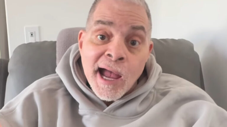 Sinbad returns to stand-up comedy five years after stroke with sold-out shows