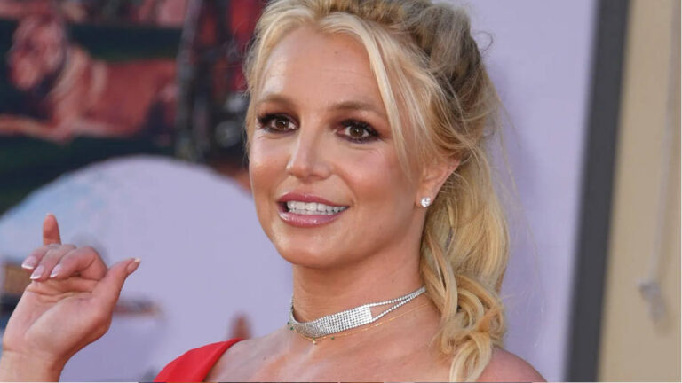 Britney Spears’ Father Jamie Spears Seen in Wheelchair at Granddaughter’s Graduation
