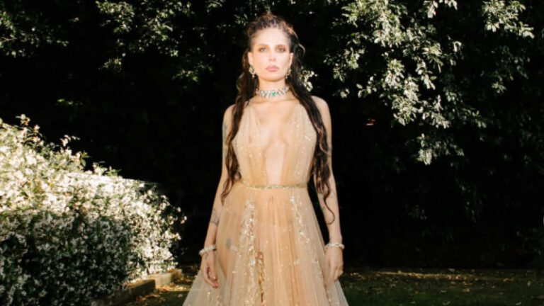 Halsey to Star in and Co-Write New Psycho-S*xual Horror Film ‘Replacer’