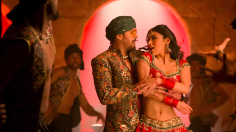 Hai Jawani Toh Ishq Hona Hai – Padosan Song Lyrics starring Mouni Roy, Jimmy Shergill