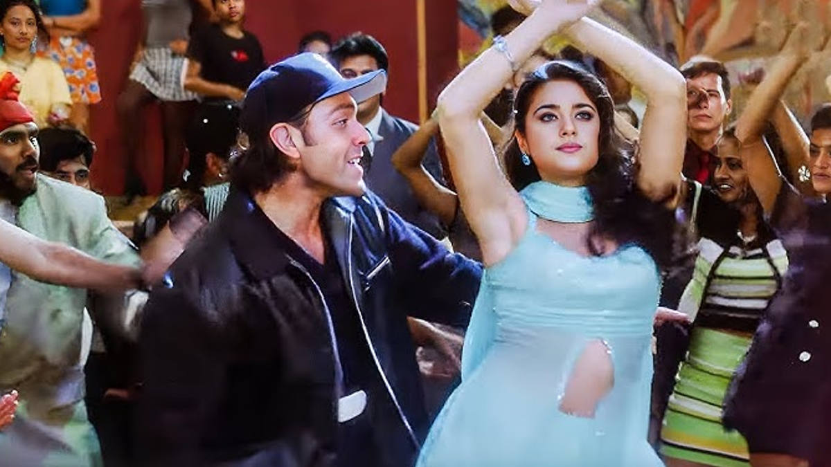 preity zintas sky blue indowestern in tera rang balle balle song